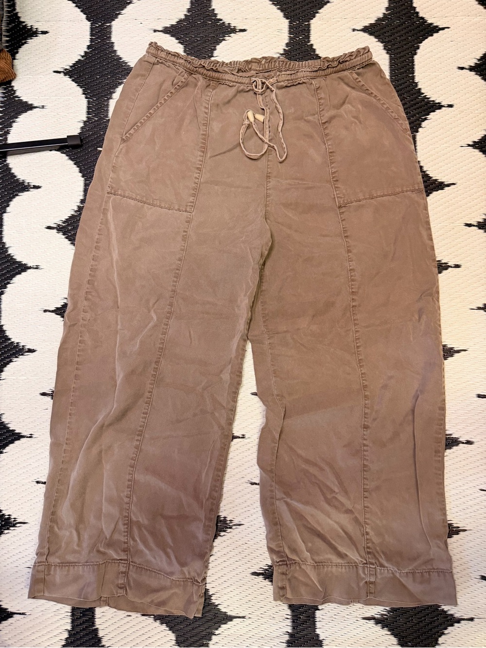 Relaxed Drawstring Pants - Brown